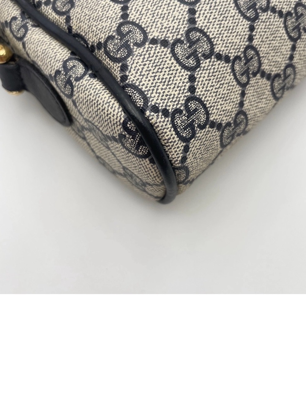 Authentic Gucci GG Supreme Sherry Line Leather Navy Shoulder Bag comes with COA - Picture 11 of 12